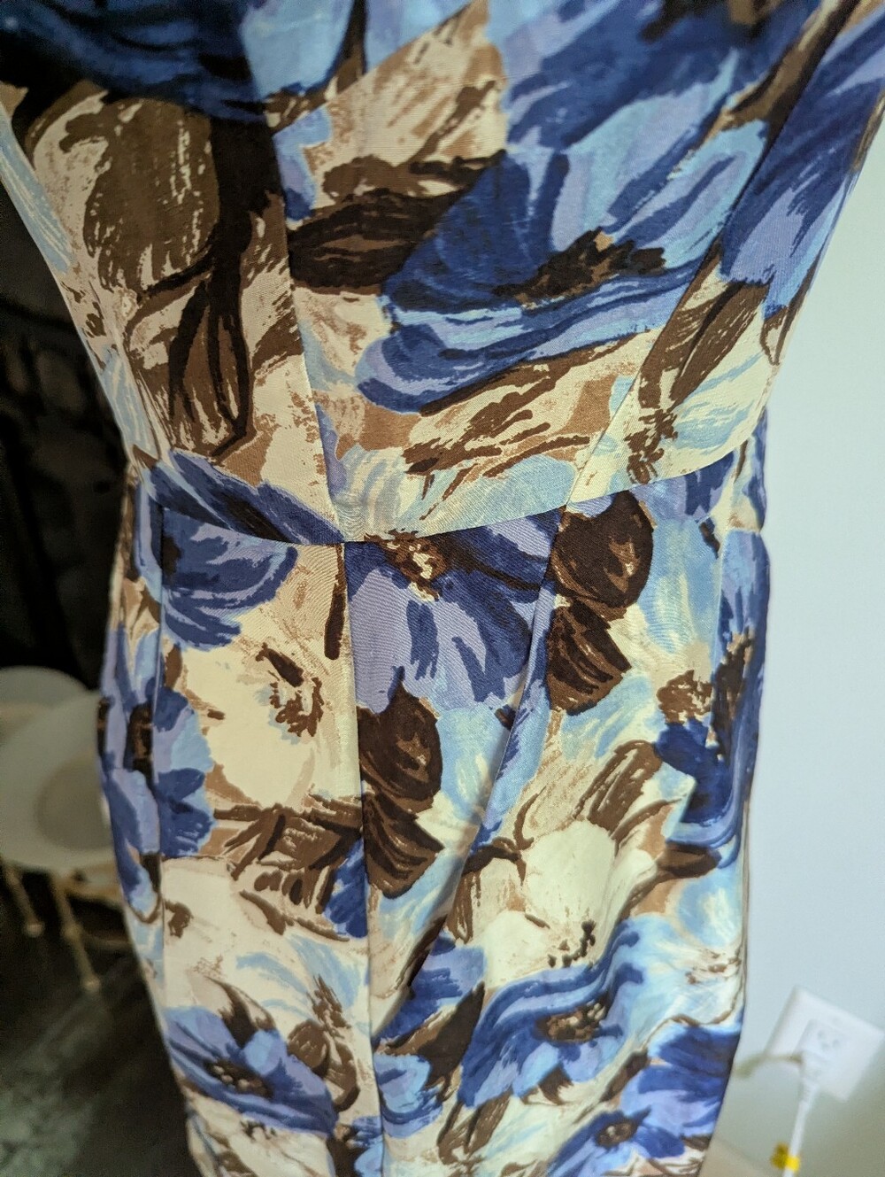 Banana Republic Dress Size 2 Silk Floral 60s Look Shift Dress Pleated Accents - Picture 4 of 13